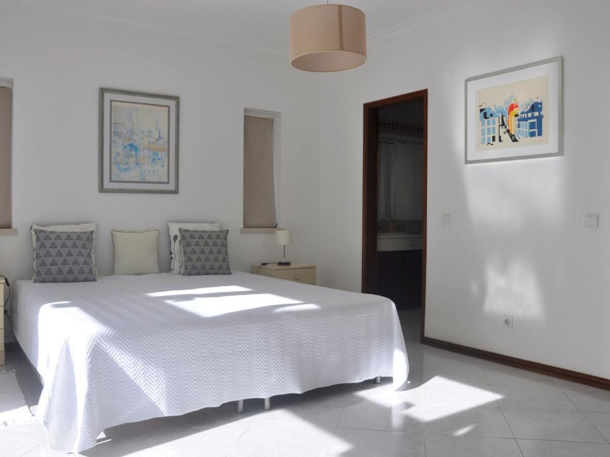 Comfortable Holiday Home In Vilamoura With Pool Zewnętrze zdjęcie